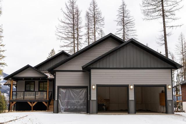 2044 Golden Eagle Drive, House detached with 4 bedrooms, 3 bathrooms and 2 parking in Sparwood BC | Image 23