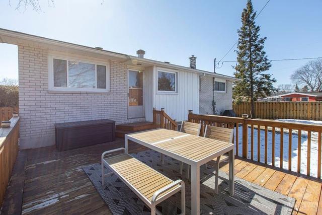 2574 Needham Crescent, House detached with 3 bedrooms, 2 bathrooms and 4 parking in Ottawa ON | Image 24