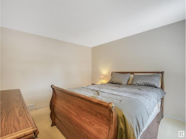 9 Bradburn Cr, House detached with 5 bedrooms, 1 bathrooms and 6 parking in St. Albert AB | Image 11
