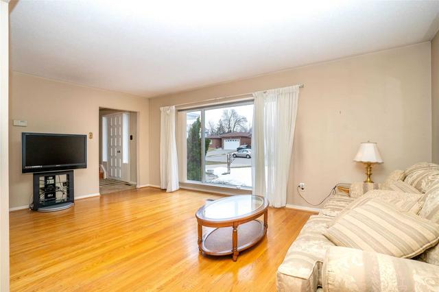 15 Brookland Dr, House detached with 4 bedrooms, 3 bathrooms and 5 parking in Brampton ON | Image 39