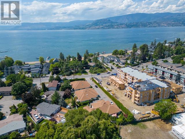 5 - 4141 Lakeshore Road Sw, House attached with 3 bedrooms, 2 bathrooms and 2 parking in Kelowna BC | Image 1
