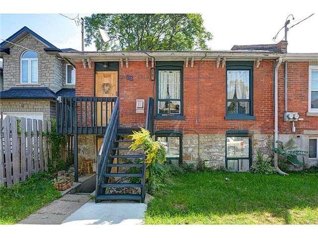 98 West Ave N, House semidetached with 2 bedrooms, 2 bathrooms and null parking in Hamilton ON | Image 1