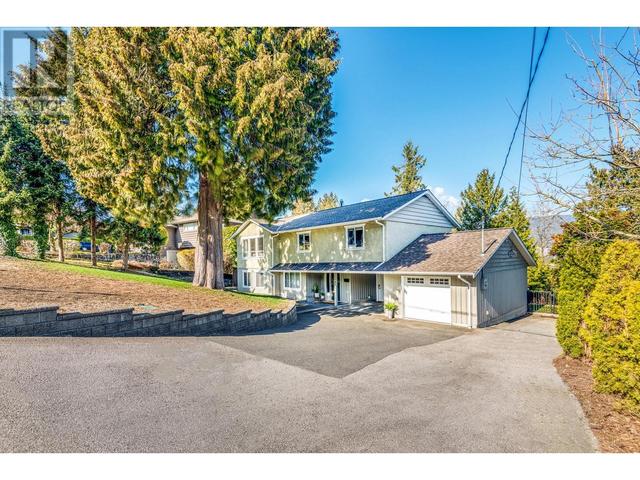 3047 Daybreak Avenue, House detached with 4 bedrooms, 4 bathrooms and 6 parking in Coquitlam BC | Image 2