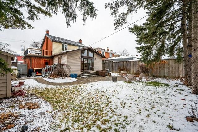 42 East Avenue, House detached with 3 bedrooms, 1 bathrooms and 6 parking in Kitchener ON | Image 29