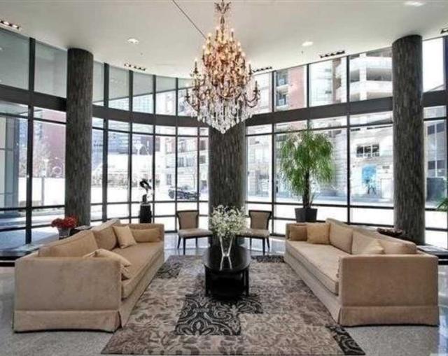 2302 - 825 Church St, Condo with 2 bedrooms, 2 bathrooms and 1 parking in Toronto ON | Image 9
