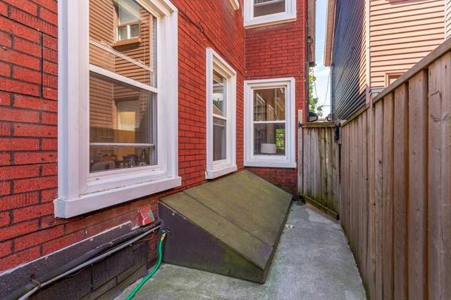 801 Ossington Ave, House semidetached with 4 bedrooms, 2 bathrooms and 1 parking in Toronto ON | Image 24