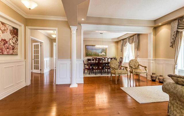 2370 Thruxton Dr, House detached with 4 bedrooms, 5 bathrooms and 3 parking in Oakville ON | Image 5