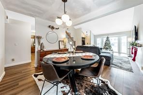 31 Cedargrove Place Sw, House detached with 3 bedrooms, 2 bathrooms and 3 parking in Calgary AB | Image 1