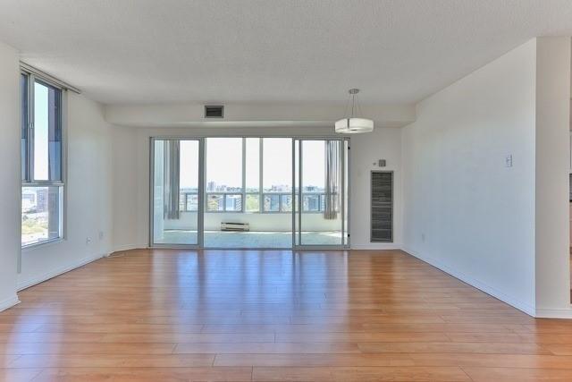 1003 - 115 Hillcrest Ave, Condo with 2 bedrooms, 2 bathrooms and 1 parking in Mississauga ON | Image 15