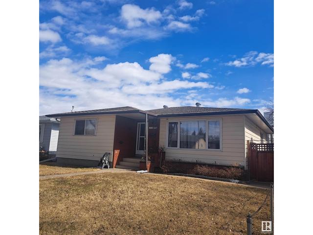 11905 41 St Nw Nw, House detached with 3 bedrooms, 2 bathrooms and null parking in Edmonton AB | Image 28