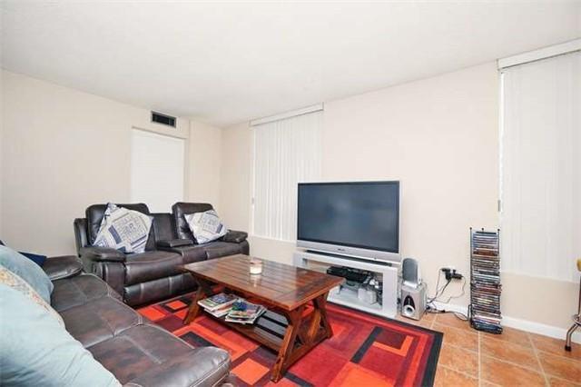 1708 - 3 Hickory Tree Rd, Condo with 2 bedrooms, 2 bathrooms and 2 parking in Toronto ON | Image 12
