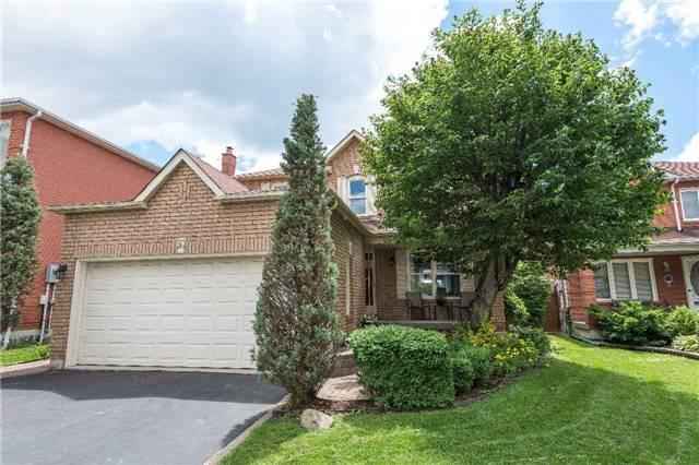 81 Rolling Acres Dr, House detached with 3 bedrooms, 3 bathrooms and 4 parking in Whitby ON | Image 1