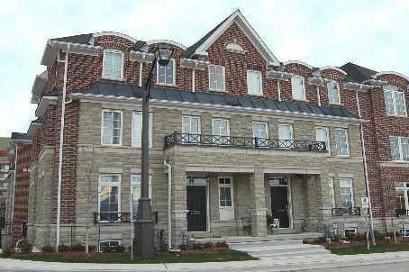 th105 - 109 The Queensway Ave, Townhouse with 3 bedrooms, 3 bathrooms and 2 parking in Toronto ON | Image 1