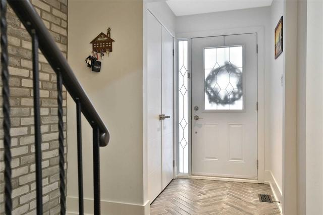 3088 Mccarthy Crt, House detached with 3 bedrooms, 4 bathrooms and 3 parking in Mississauga ON | Image 15