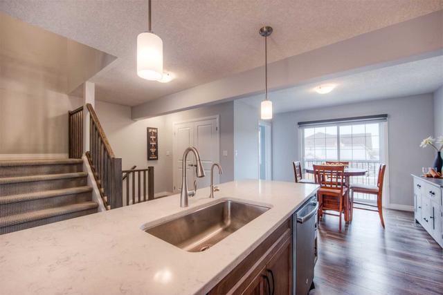 518 Wismer St, House attached with 3 bedrooms, 3 bathrooms and 3 parking in Waterloo ON | Image 39