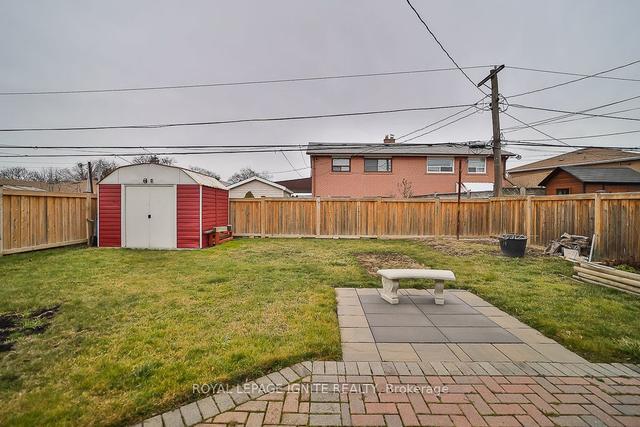 82 Brampton Rd, House detached with 3 bedrooms, 3 bathrooms and 4 parking in Toronto ON | Image 32