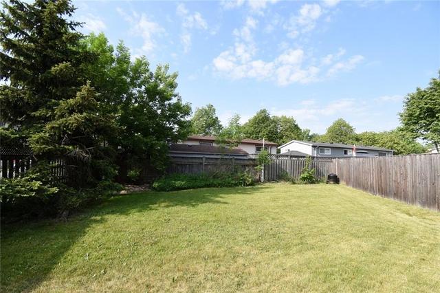 9 Dianne Court, House semidetached with 3 bedrooms, 1 bathrooms and 2 parking in Hamilton ON | Image 29