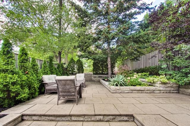 6 Ivy Ave, House detached with 3 bedrooms, 3 bathrooms and 2 parking in Toronto ON | Image 28