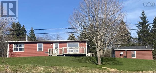 1812 Highway 7, House detached with 4 bedrooms, 2 bathrooms and null parking in Antigonish, Subd. A NS | Image 1