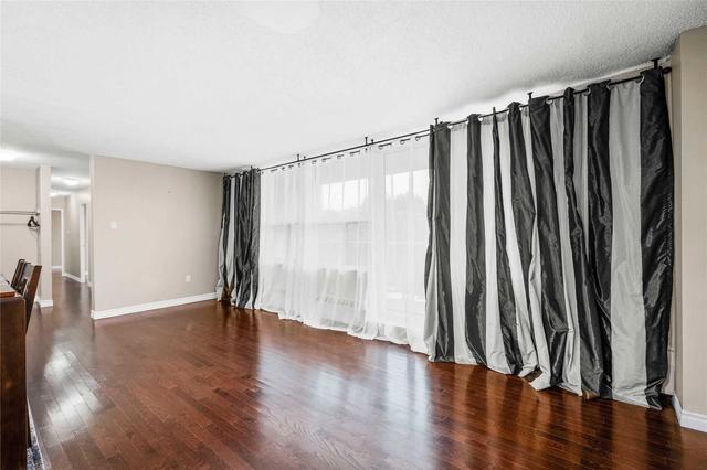 301 - 180 Dudley Ave, Condo with 3 bedrooms, 2 bathrooms and 1 parking in Markham ON | Image 5