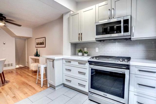 369 Ashdale Ave, House semidetached with 2 bedrooms, 2 bathrooms and 0 parking in Toronto ON | Image 6