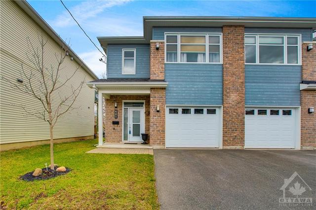 601 Pouliotte Street, Townhouse with 3 bedrooms, 3 bathrooms and 2 parking in Clarence Rockland ON | Image 1