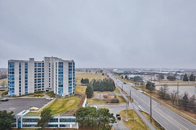 1102 - 1600 Charles St, Condo with 3 bedrooms, 3 bathrooms and 2 parking in Whitby ON | Image 34