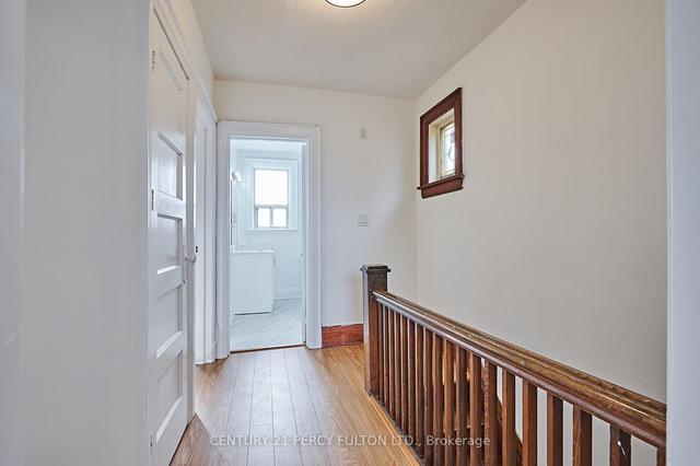 514 Lauder Ave, House detached with 3 bedrooms, 2 bathrooms and 2 parking in Toronto ON | Image 11
