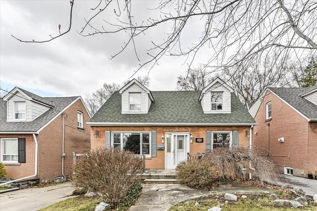 40 Holland Ave, House detached with 3 bedrooms, 2 bathrooms and 2 parking in Toronto ON | Image 12
