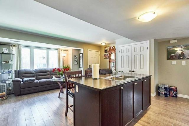 140 Mary St N, House detached with 4 bedrooms, 3 bathrooms and 4 parking in Oshawa ON | Image 8