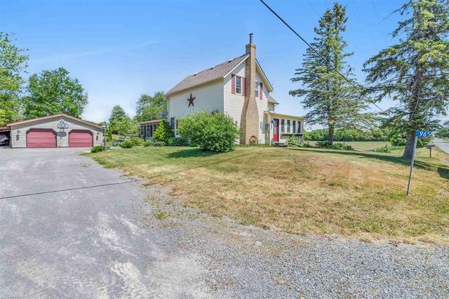 965 Zion Road, House detached with 3 bedrooms, 2 bathrooms and 6 parking in Belleville ON | Image 3