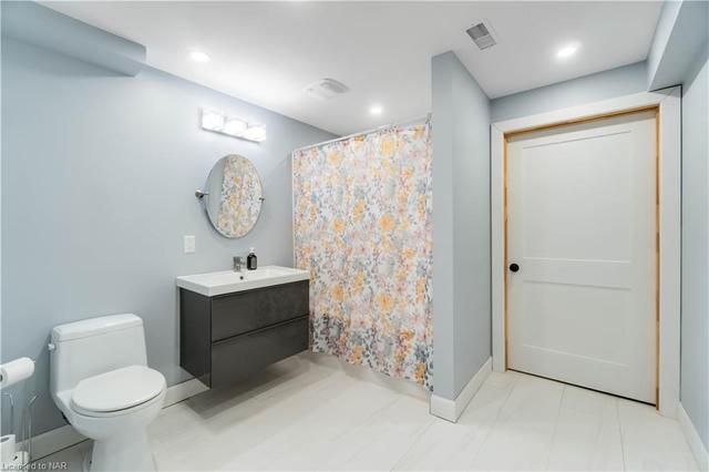 Of course there is a full bath on the basement level | Image 31