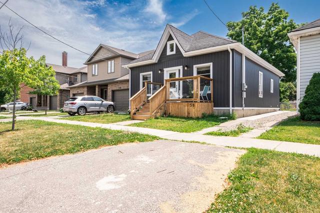 58 Brunswick St, House detached with 3 bedrooms, 1 bathrooms and 1 parking in Brantford ON | Card Image