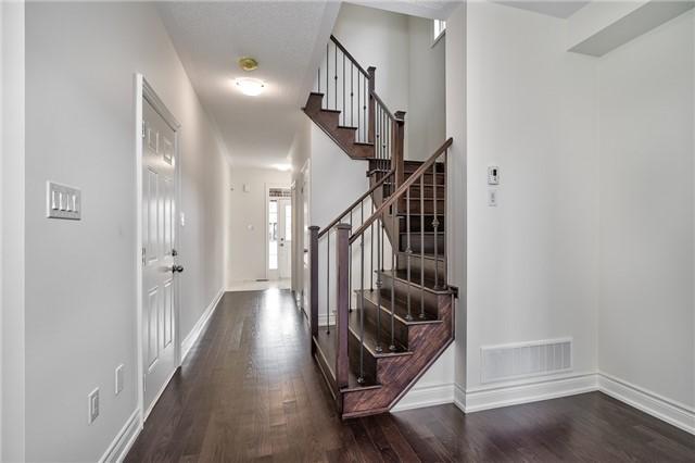 1251 Hamman Way, House semidetached with 3 bedrooms, 3 bathrooms and 1 parking in Milton ON | Image 6