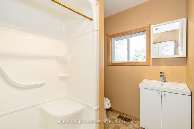 794 Ontario St, House detached with 4 bedrooms, 3 bathrooms and 6 parking in Midland ON | Image 4