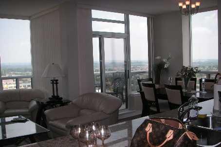 1605 - 15 North Park Rd, Condo with 2 bedrooms, 2 bathrooms and 1 parking in Vaughan ON | Image 2