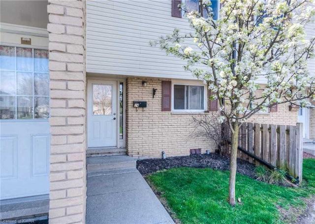 211 Veronica Dr, Townhouse with 2 bedrooms, 2 bathrooms and 1 parking in Kitchener ON | Image 23