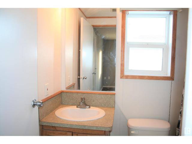 1637 68 Av Nw, Home with 2 bedrooms, 2 bathrooms and null parking in Edmonton AB | Image 21