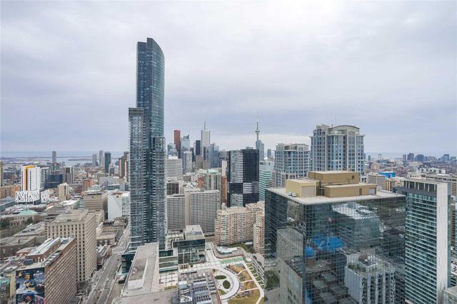 4309 - 15 Grenville St, Condo with 2 bedrooms, 1 bathrooms and 1 parking in Toronto ON | Image 24