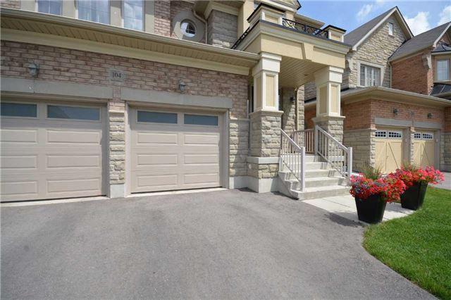 104 Lindbergh Dr, House detached with 4 bedrooms, 4 bathrooms and 4 parking in Vaughan ON | Image 2