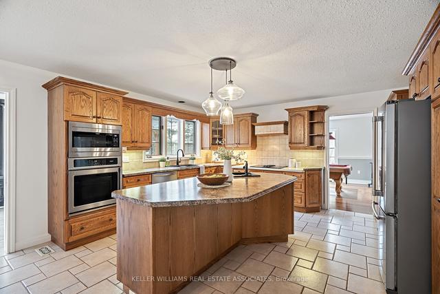 2703 Decew Rd, House detached with 4 bedrooms, 3 bathrooms and 6 parking in St. Catharines ON | Image 24
