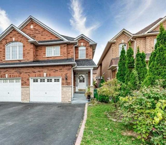 898 Stonebridge Ave, House semidetached with 4 bedrooms, 4 bathrooms and 5 parking in Mississauga ON | Image 1