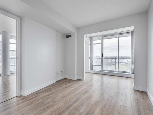 1007 - 650 Queens Quay W, Condo with 2 bedrooms, 2 bathrooms and 1 parking in Toronto ON | Image 8
