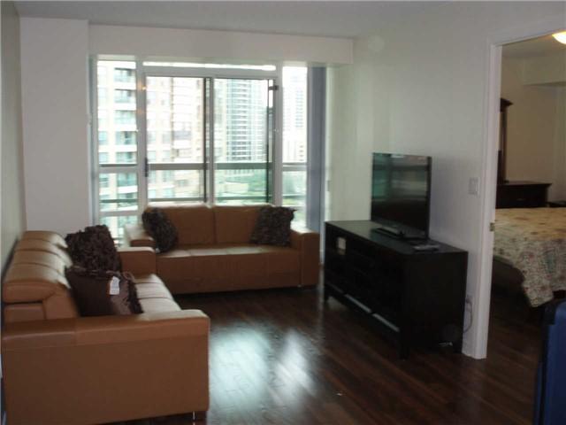 1006 - 503 Beecroft Rd, Condo with 2 bedrooms, 2 bathrooms and 2 parking in Toronto ON | Image 9