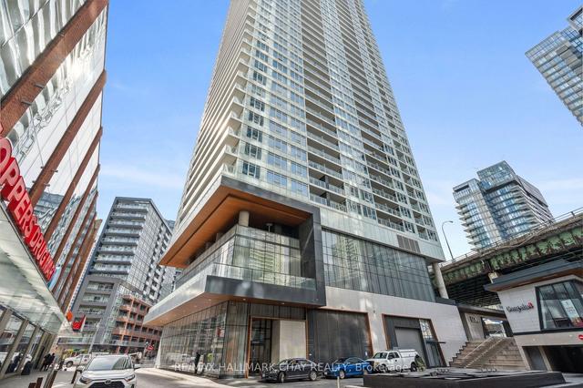 2310 - 19 Bathurst St, Condo with 1 bedrooms, 1 bathrooms and 0 parking in Toronto ON | Image 1