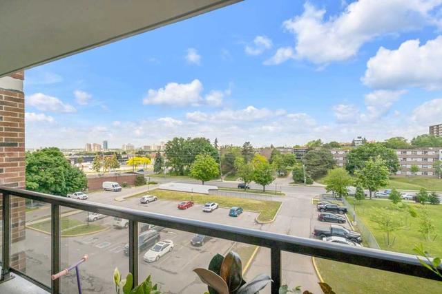 504 - 45 Sunrise Ave, Condo with 3 bedrooms, 2 bathrooms and 1 parking in Toronto ON | Image 21