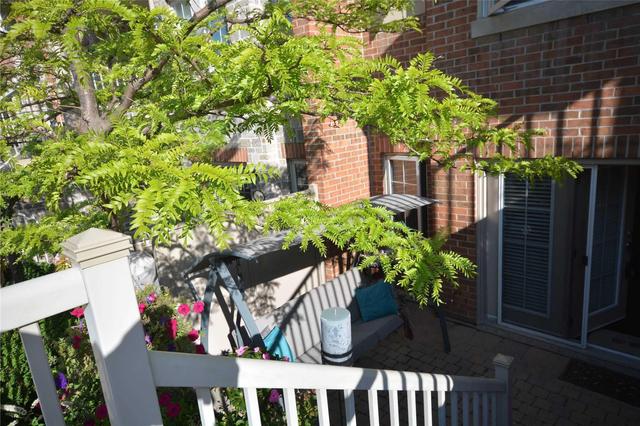 Th 38 - 93 The Queensway Ave, Townhouse with 1 bedrooms, 2 bathrooms and 1 parking in Toronto ON | Image 4