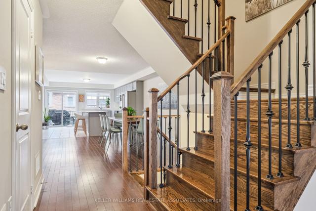 17 Finegan Circ, House attached with 4 bedrooms, 4 bathrooms and 2 parking in Brampton ON | Image 12