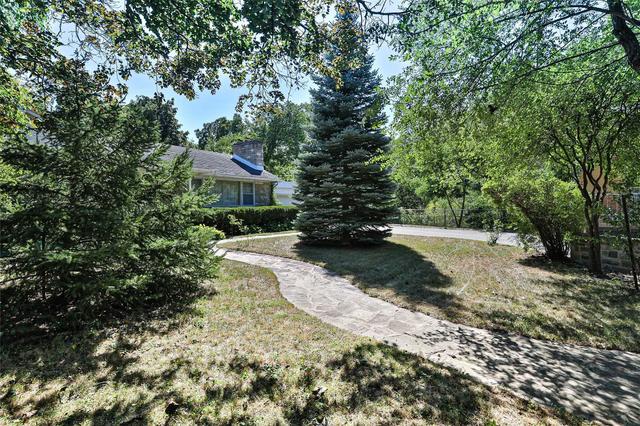 55 Van Dusen Blvd, House detached with 3 bedrooms, 3 bathrooms and 6 parking in Toronto ON | Image 3