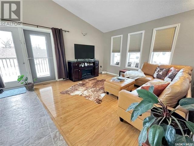 205 Taylor Avenue, House detached with 4 bedrooms, 2 bathrooms and null parking in Springside SK | Image 11